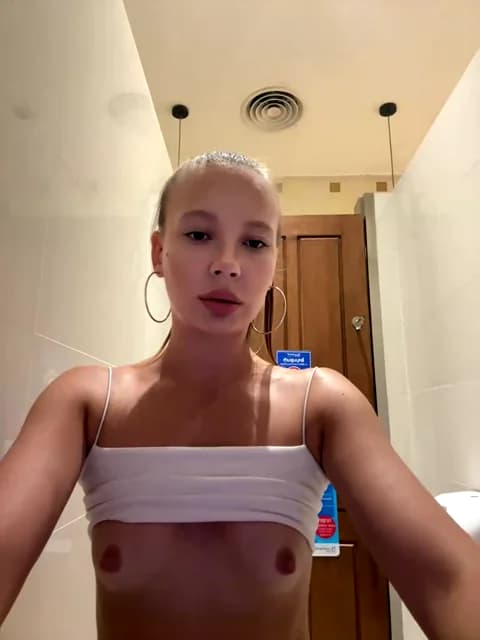 Linnea from BongaCams - Jan 13, 2026 10:37 - 30 min