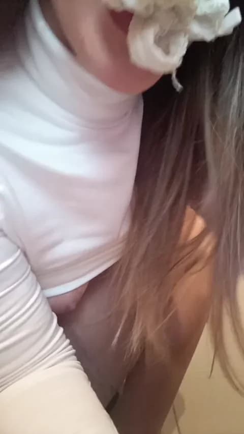 dzinblondi from Cam4 - Jan 16, 2026 14:00 - 63 min